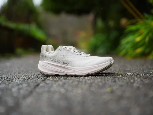 The Altra Experience Flow 3